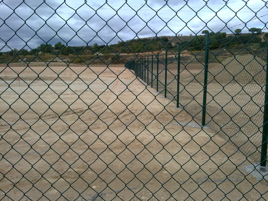 cercado simple torsion en plastificado verde