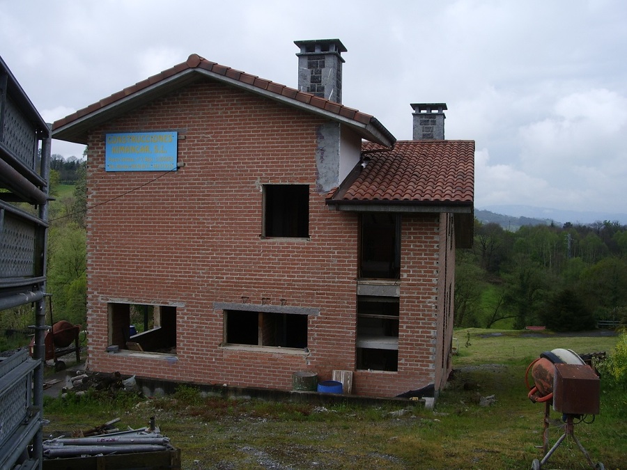 CERRAMIENTO DE FACHADA