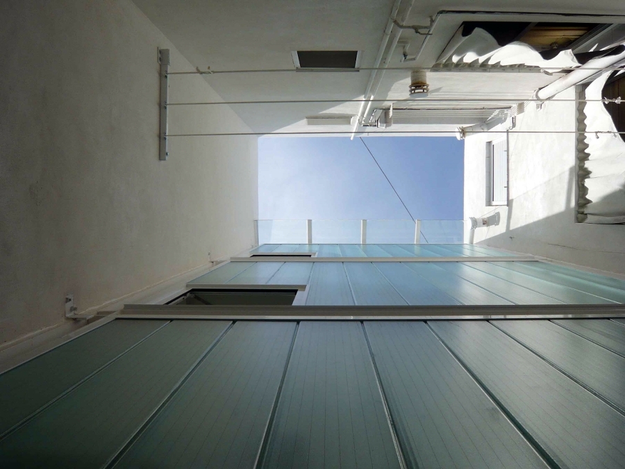 Cerramiento de la escalera.