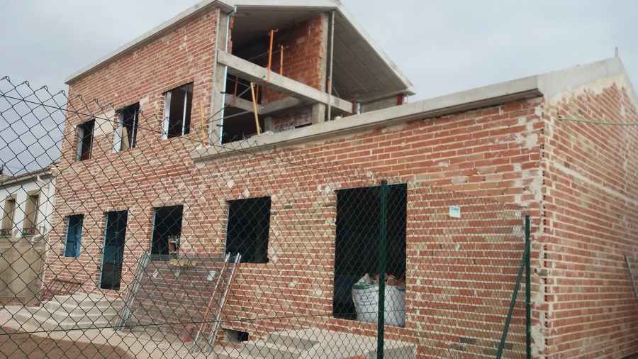 Cerramiento fachada principal