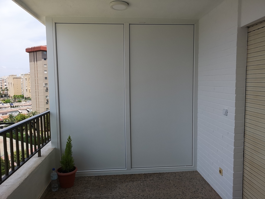 Cerramiento panel sandwich