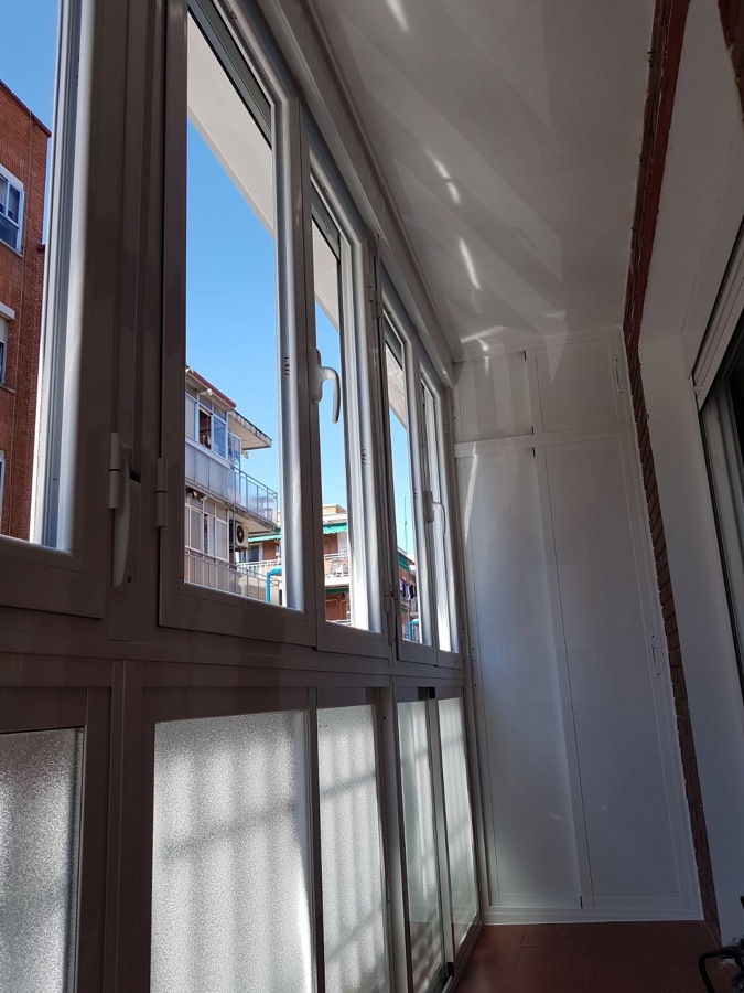 CERRAMIENTO Y ARMARIO