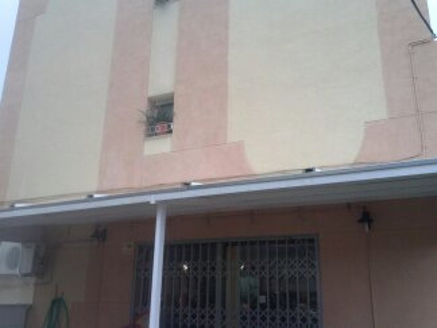 Cerramiento y techo del bar