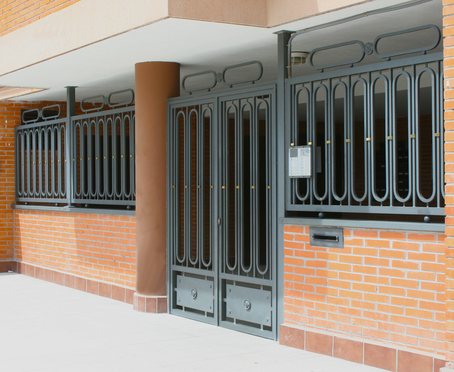 CERRAMIENTOS Y PORTALES