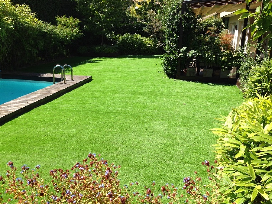 Césped articifial en Aravaca