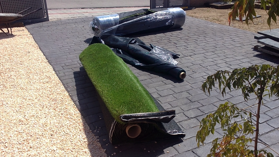  CESPED ARTIFICIAL EN BOBINAS