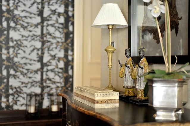 Chalet en Madrid, Contraste entre Oriente y occidente