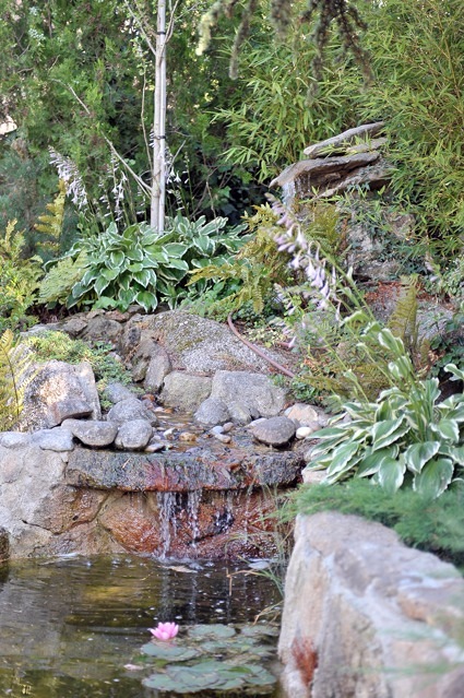 Chalet en Madrid, Contraste entre Oriente y occidente