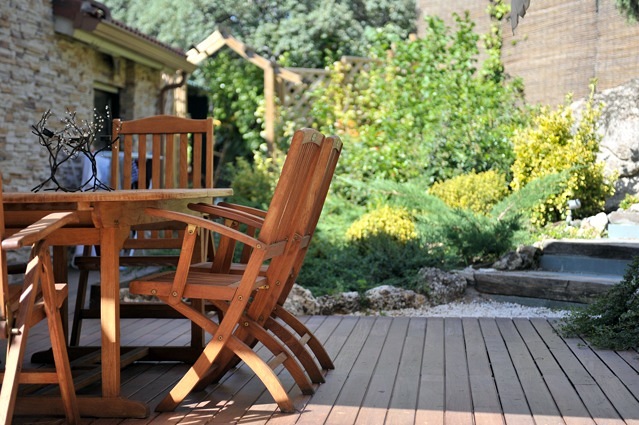 Chalet en Madrid, Contraste entre Oriente y occidente