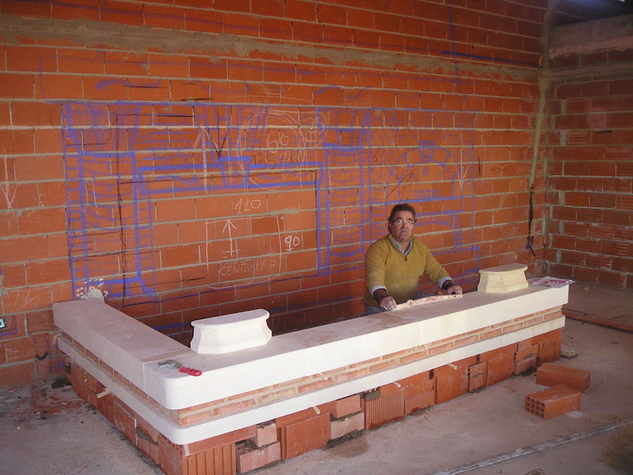 Chimenea abierta gigante, con horno