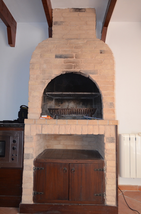 Chimenea de leña rustica