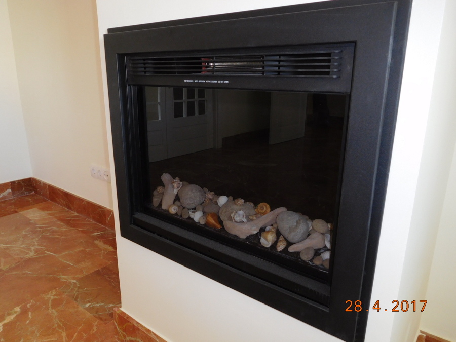 Chimenea dormitorio principal. Planta baja