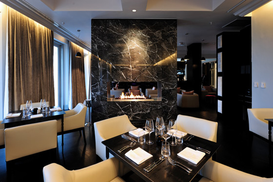 CHIMENEA EN NEGRO MARQUINA.