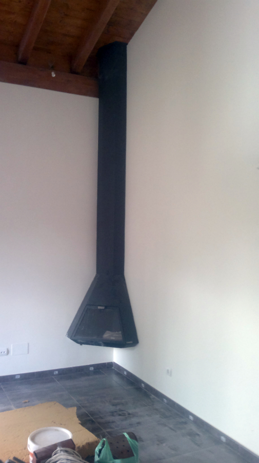 Chimenea metalica de rincon