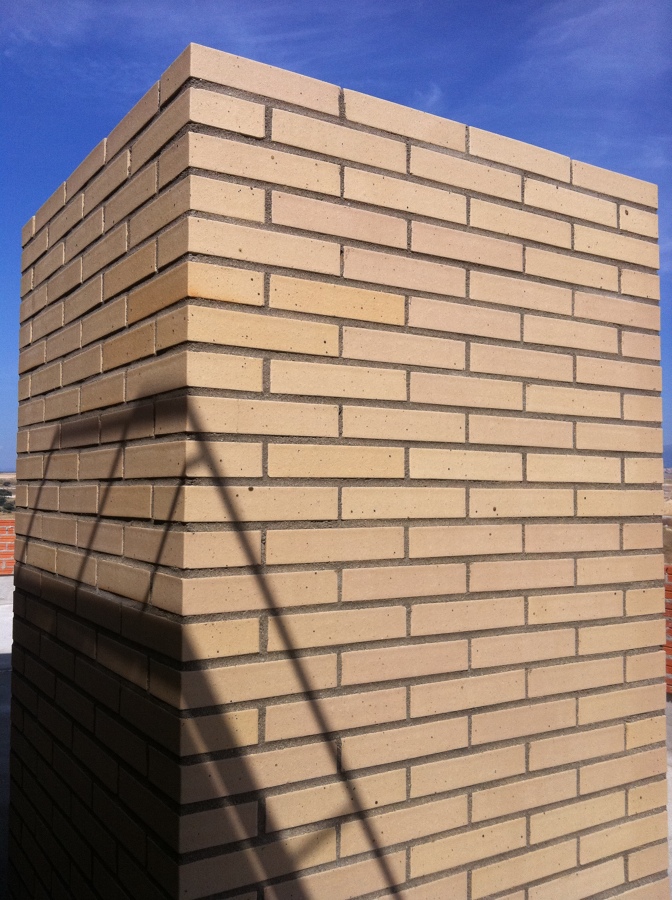 CHIMENEAS Y ELEMENTOS ESPECIALES CON LADRILO CARA VISTA 