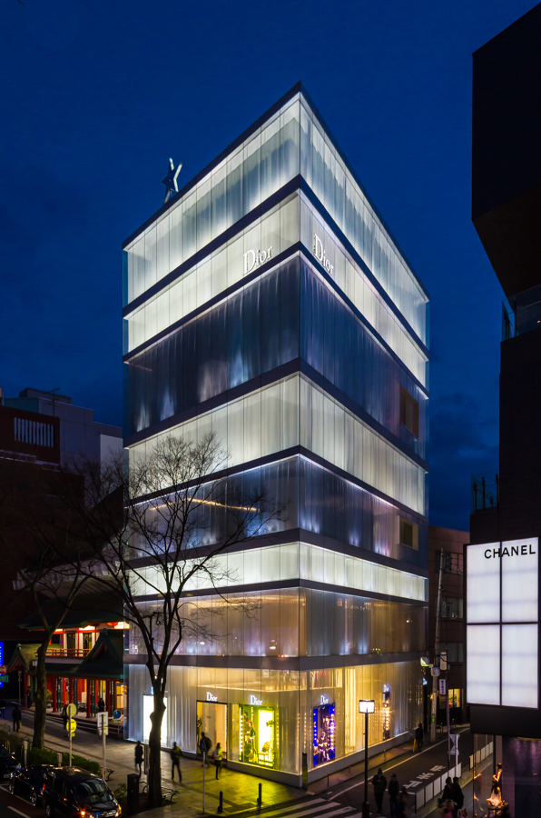 Christian_Dior_Omotesando_Tokyo