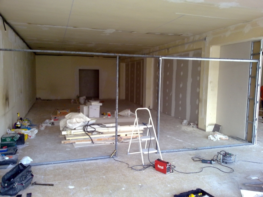 Cierre interior de nave industrial