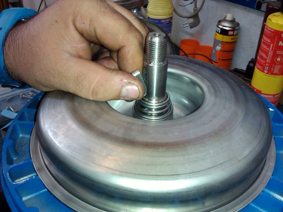 Cierre mecánico y chaveta.