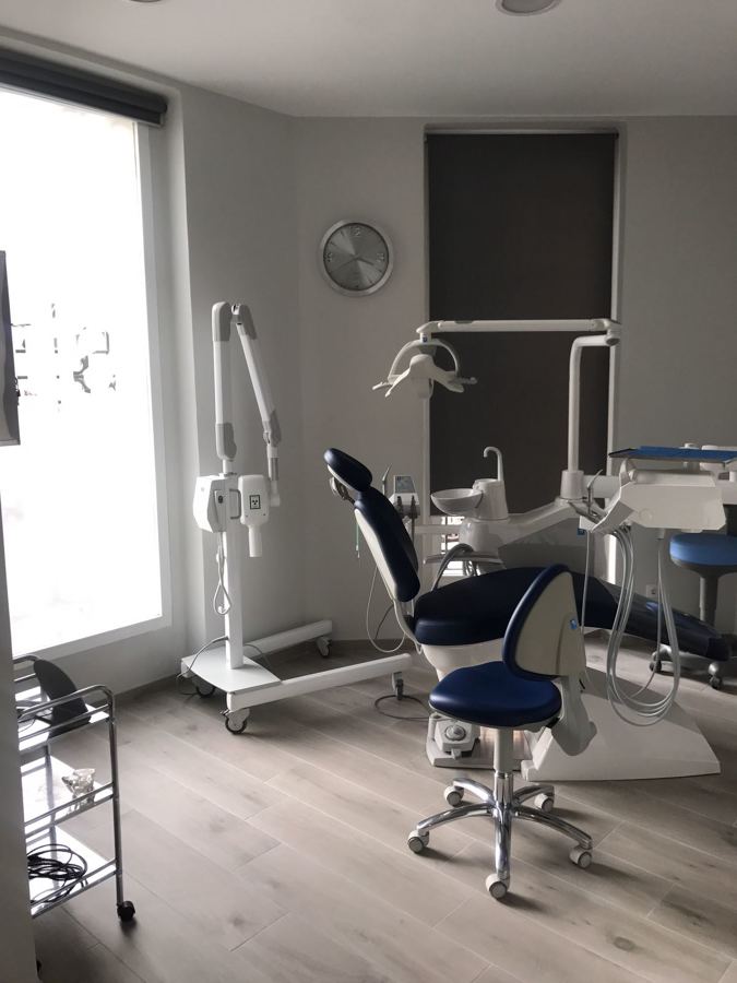 CLÍNICA DENTAL DYMITRI