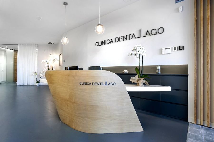 CLÍNICA DENTAL LAGO - A CORUÑA