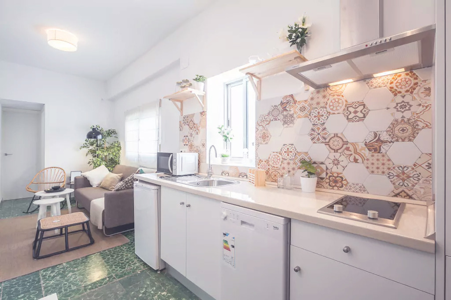 Cocina abierta al comedor y al salón