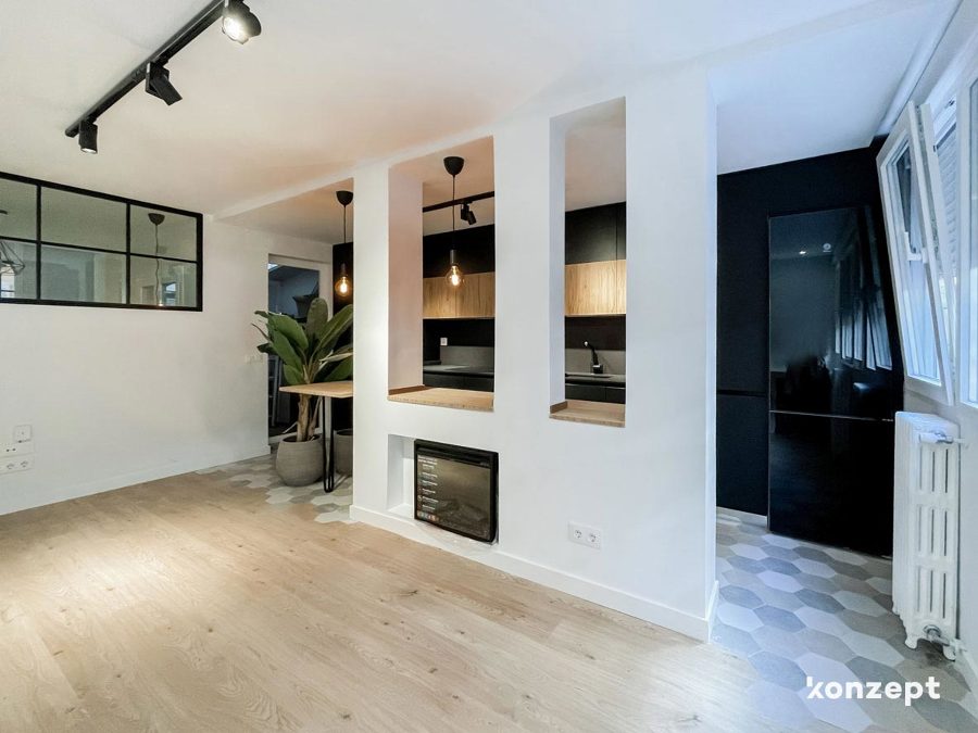 Cocina abierta al salón y barra