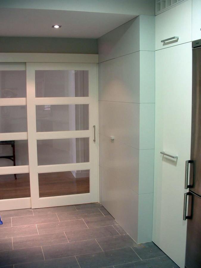 COCINA- ACCESO A ASEO INTERIOR