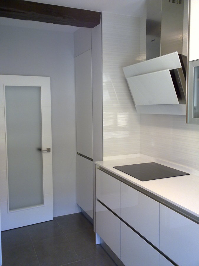 Cocina. Acceso y despensero.