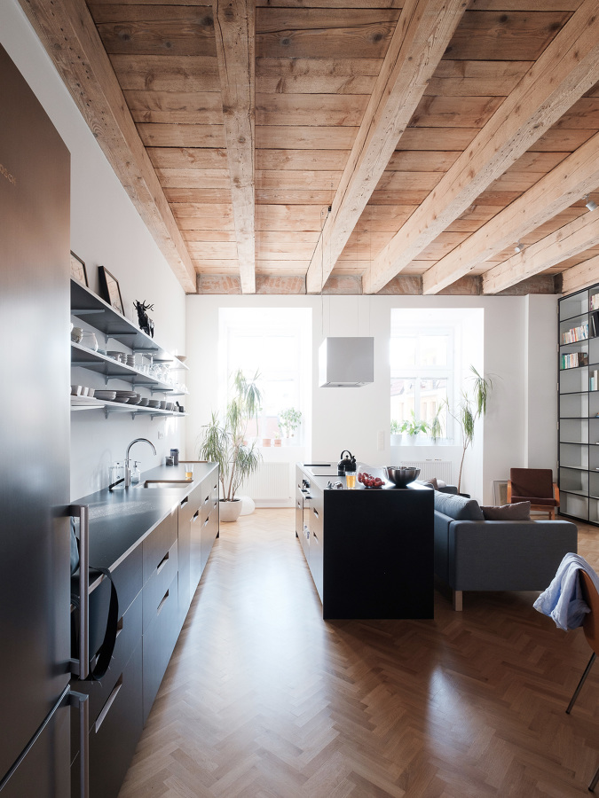 Cocina conectada al espacio