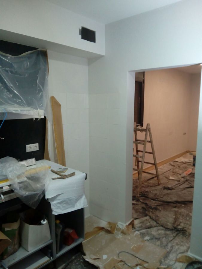 Cocina en blanco mante