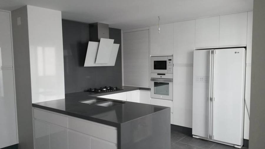 Cocina Mod.Quart lacado blanco brillo