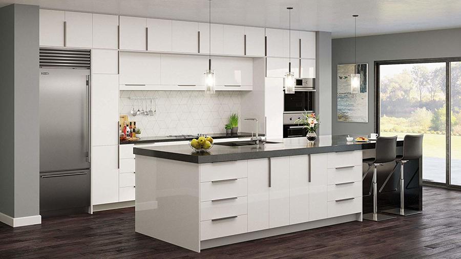 Cocina moderna con tiradores