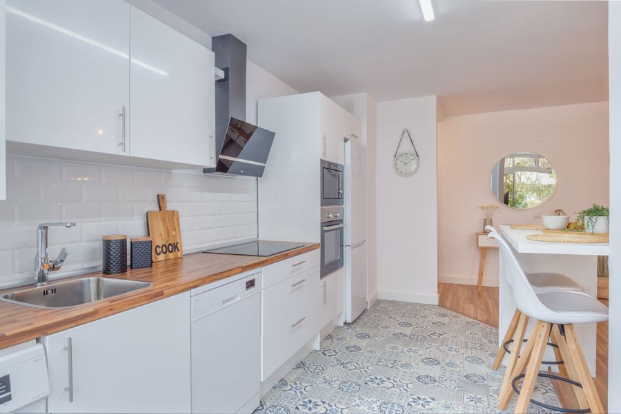 Cocina nórdica en blanco