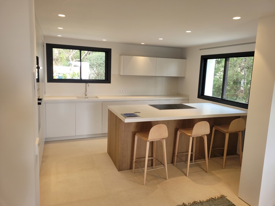 COCINA SENCILLA Y MODERNA