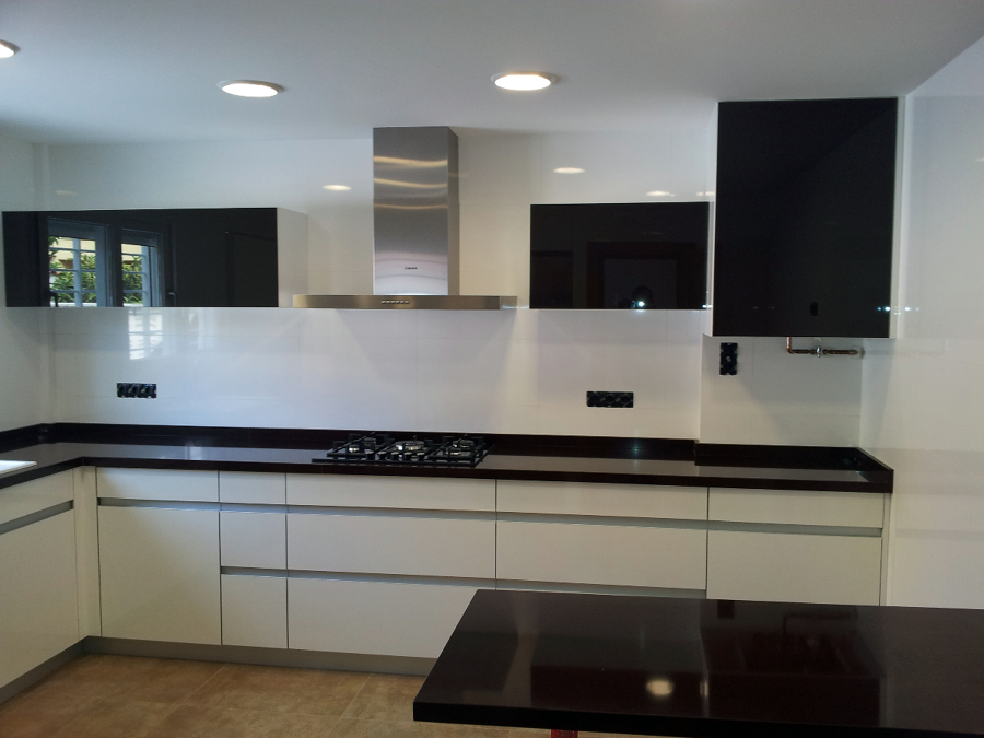 COCINA Y CARPINTERIA INTEGRAL.