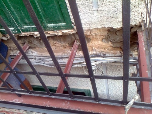 Col·locació de la nova estructura de soport.