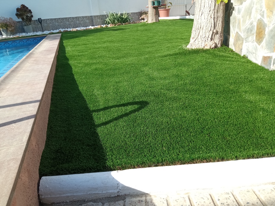 colocacion cesped artificial