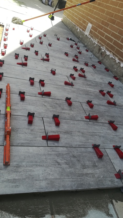 Colocacion de baldosa sistema mustang