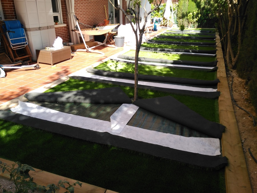 COLOCACIÓN DE BANDAS AUTOADHESIVAS.