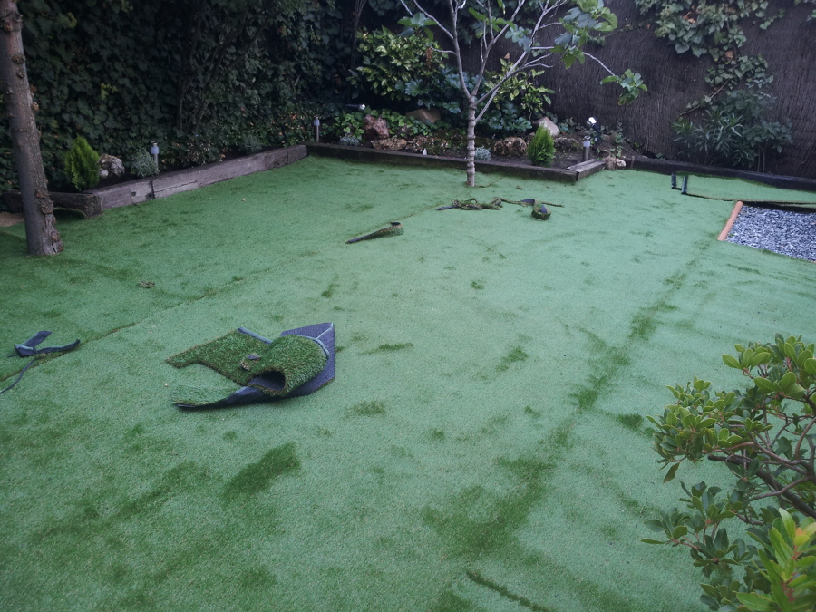 COLOCACION DE CESPED ARTIFICIAL