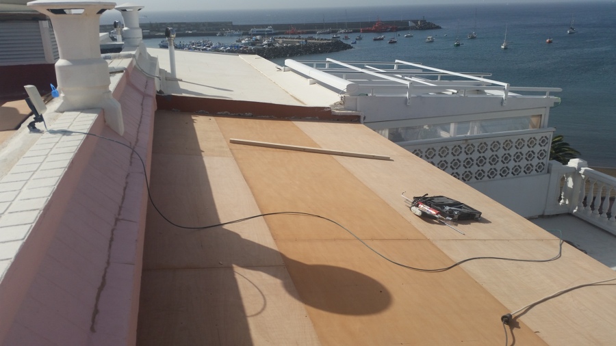 Colocación de chapa marina 