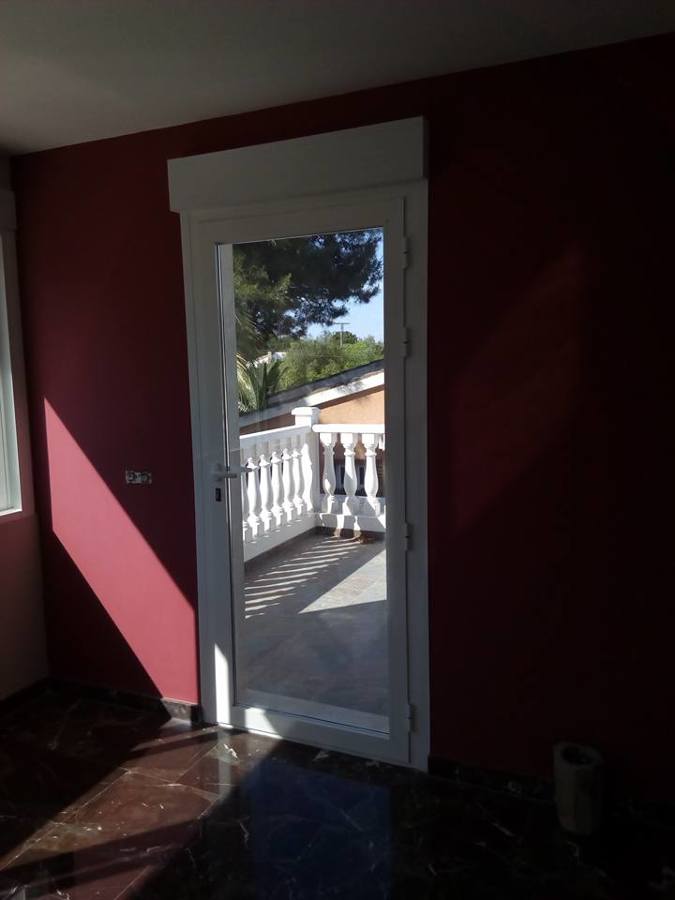 COLOCACION DE PUERTA ABATIBLE 