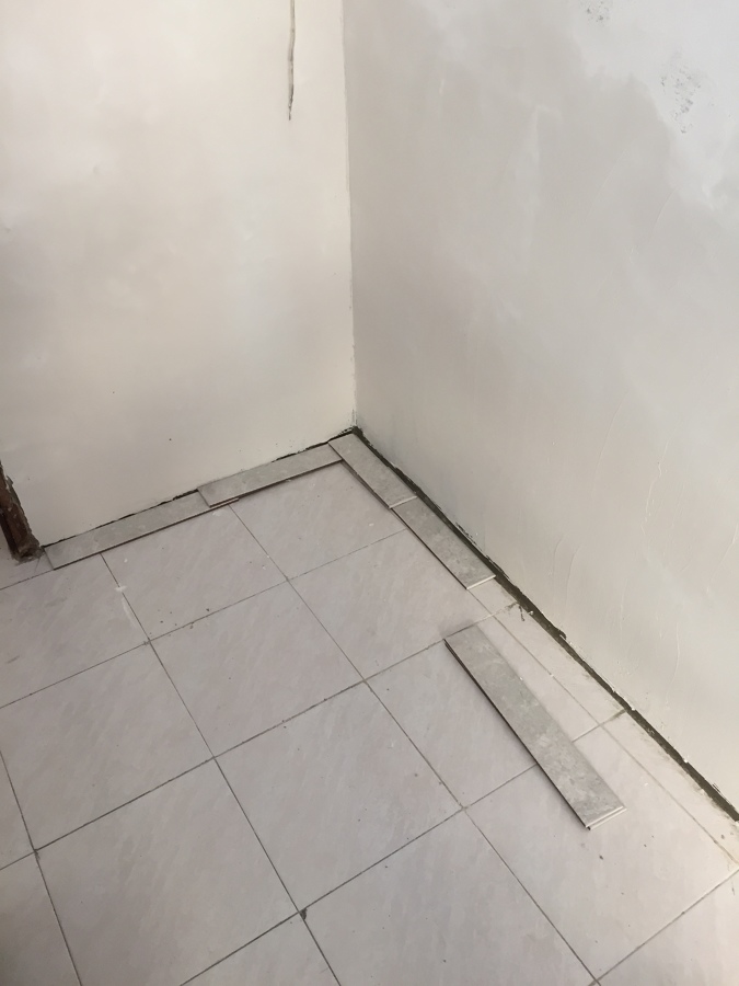 Colocacion de rodapies