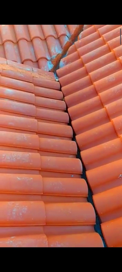 Colocación de teja mixta Roja