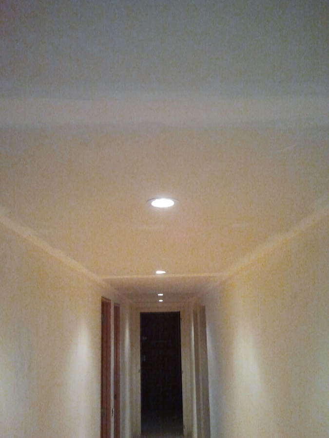 Colocación luces led en techo pladur pasillo