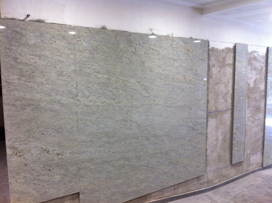 Colocación revestimiento granito