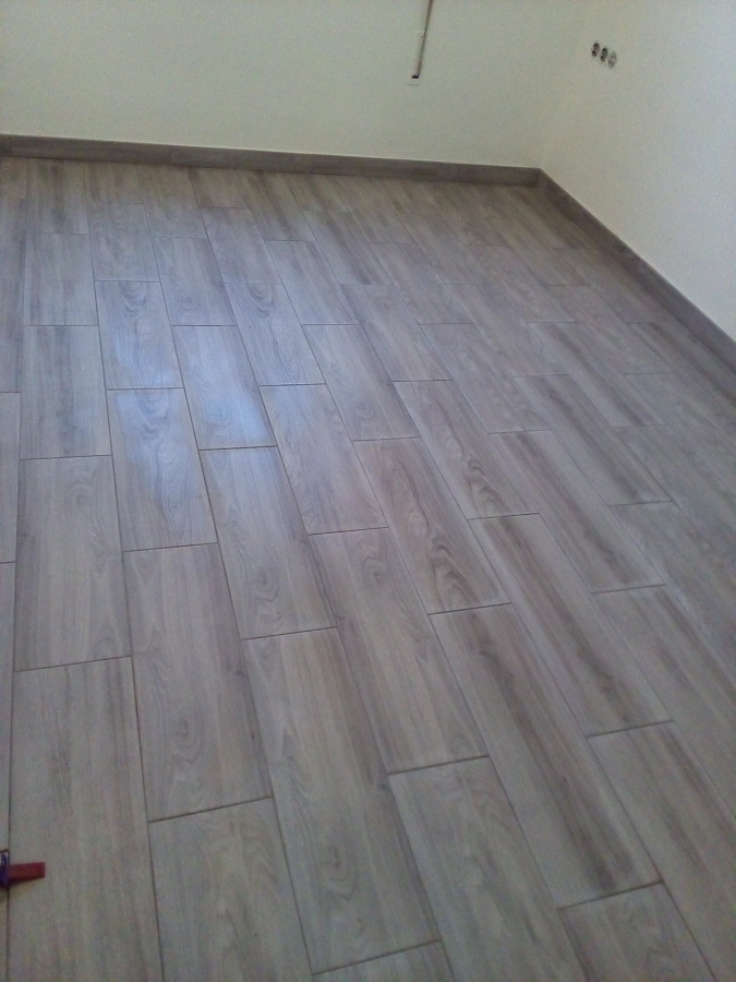 Colocación suelo cerámico imitación parquet