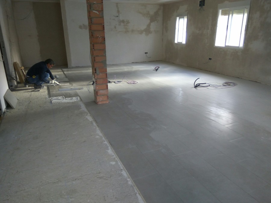 Colocación suelo porcelánico