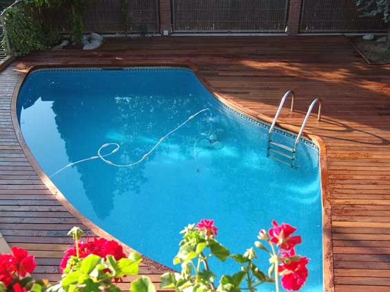 Colocación tarima exterior Ipe zona piscina