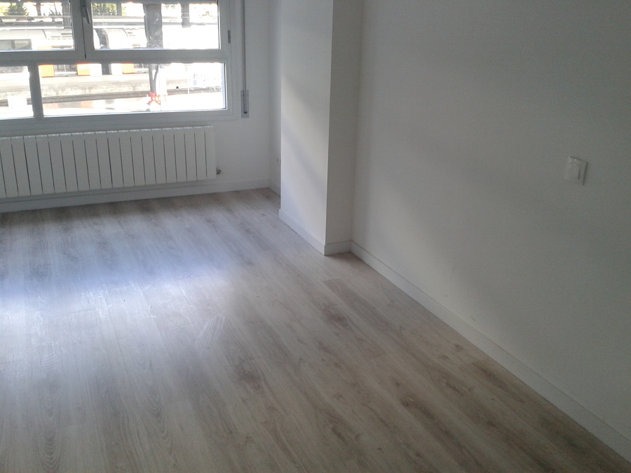 COLOCASION DE PARQUET Y PINTURA